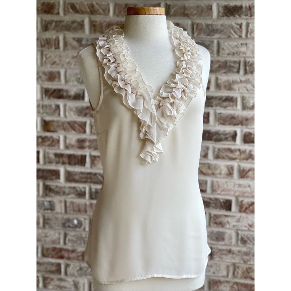 •NEW YORK & CO• Ivory Chiffon Ruffle Neck Sleeveless Blouse Size Medium